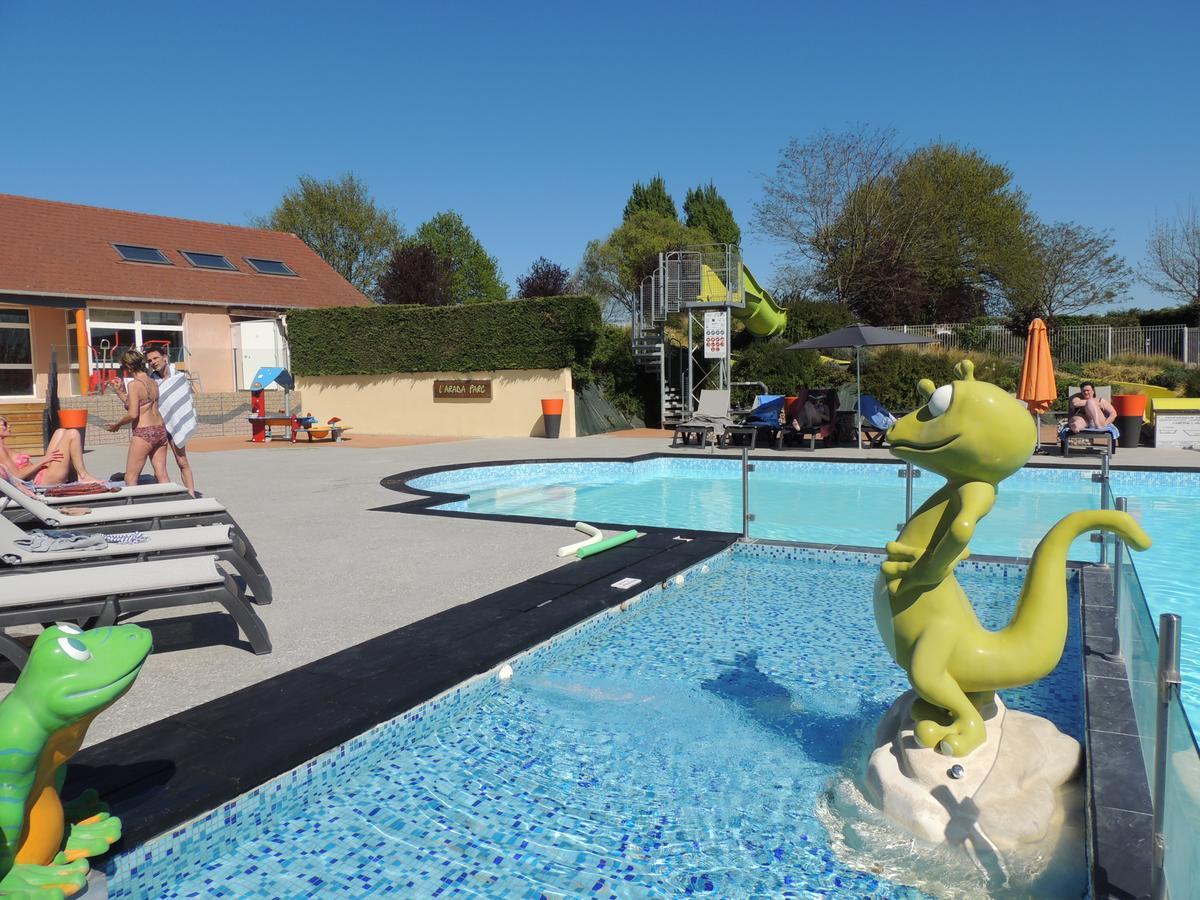 Camping L'Arada Parc Hotel Sonzay Exterior photo