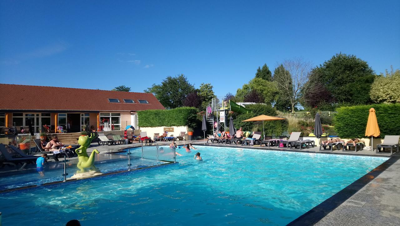 Camping L'Arada Parc Hotel Sonzay Exterior photo