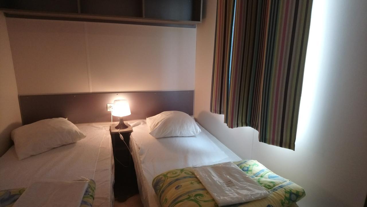 Camping L'Arada Parc Hotel Sonzay Exterior photo