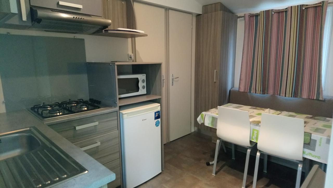 Camping L'Arada Parc Hotel Sonzay Exterior photo